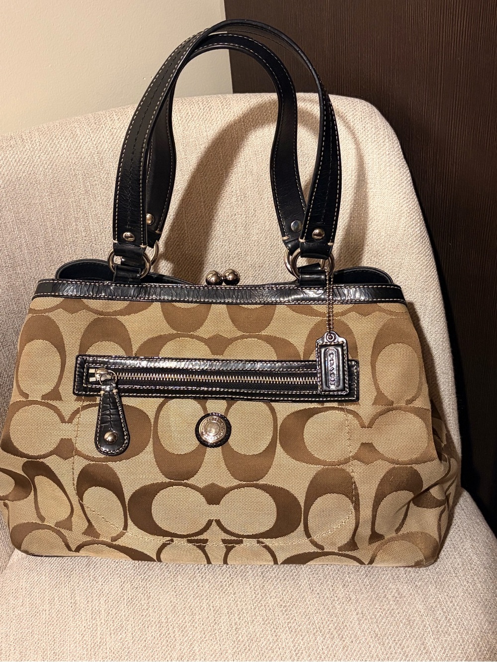 Coach Signature Kisslock Bag